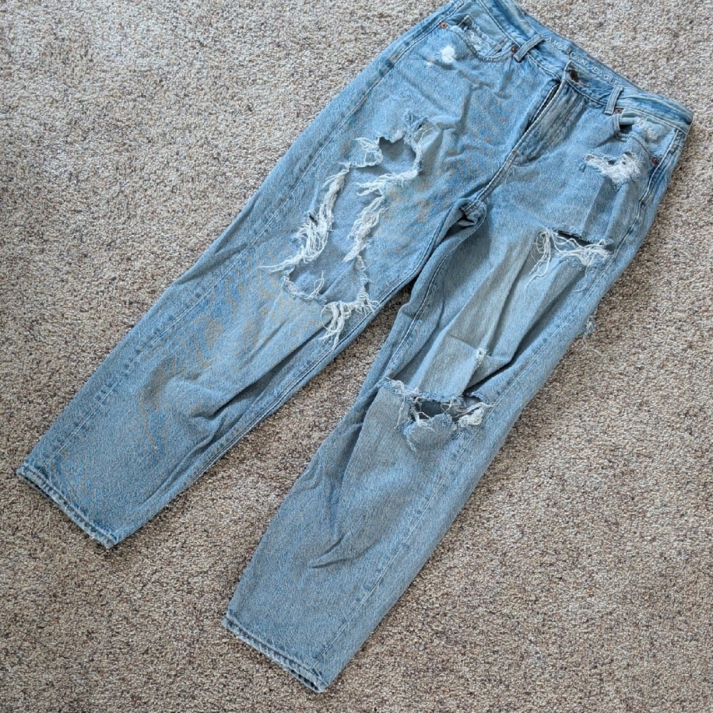 American Eagle Outfitters Light Blue Relaxed Jeans